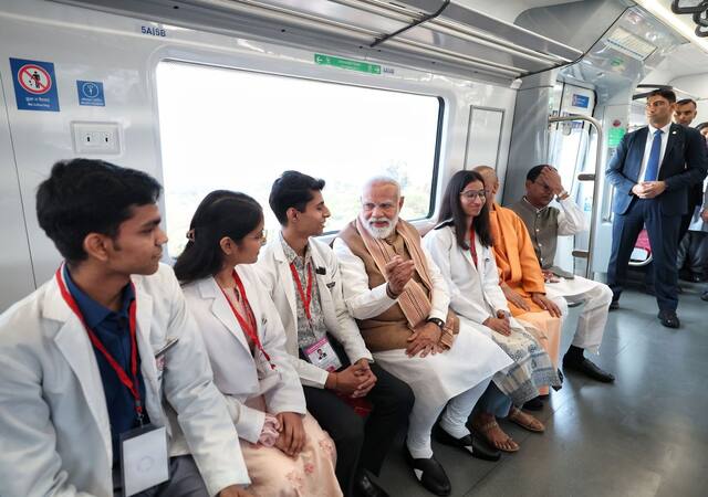 Hon’ble PM inaugurated balance sections of Namo Bharat corridor & Meerut Metro