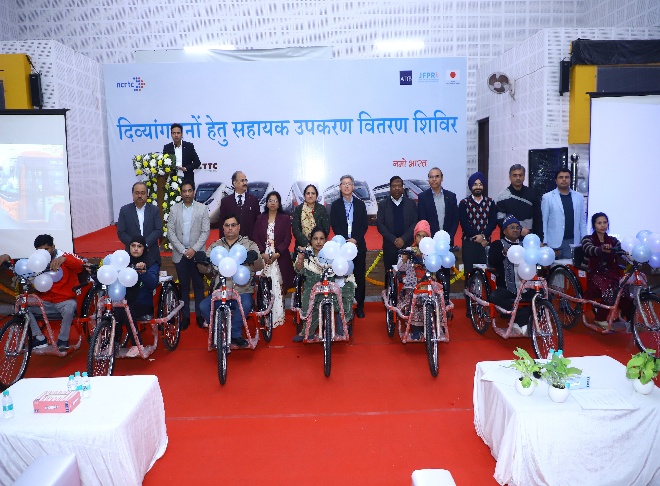 Distribution event image 9