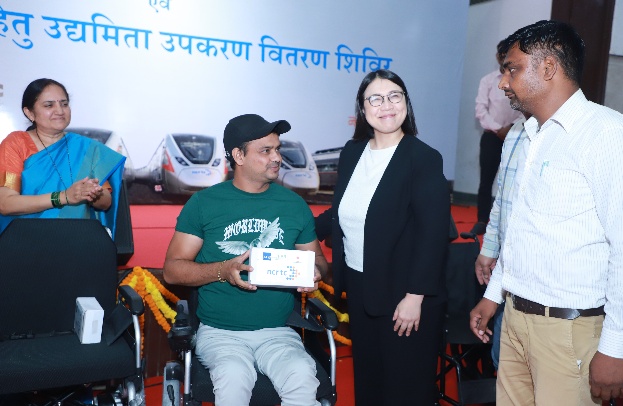 Distribution event image 5