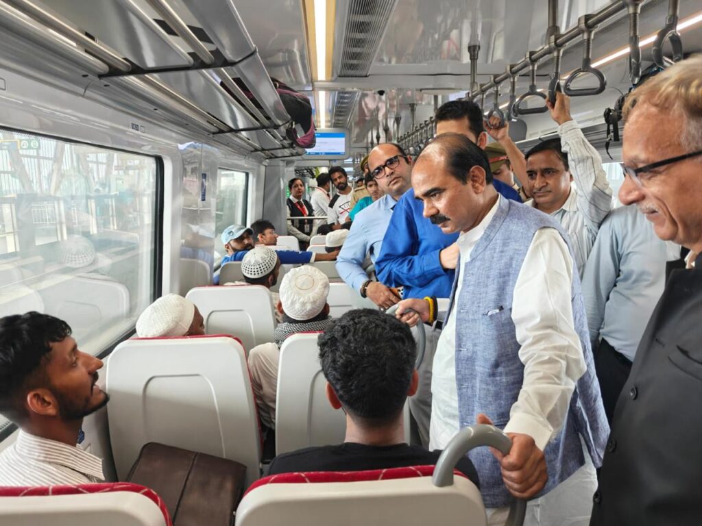 माननीय सड़क परिवहन एवं राजमार्ग राज्य मंत्री ने नमो भारत कॉरिडोर का दौरा किया